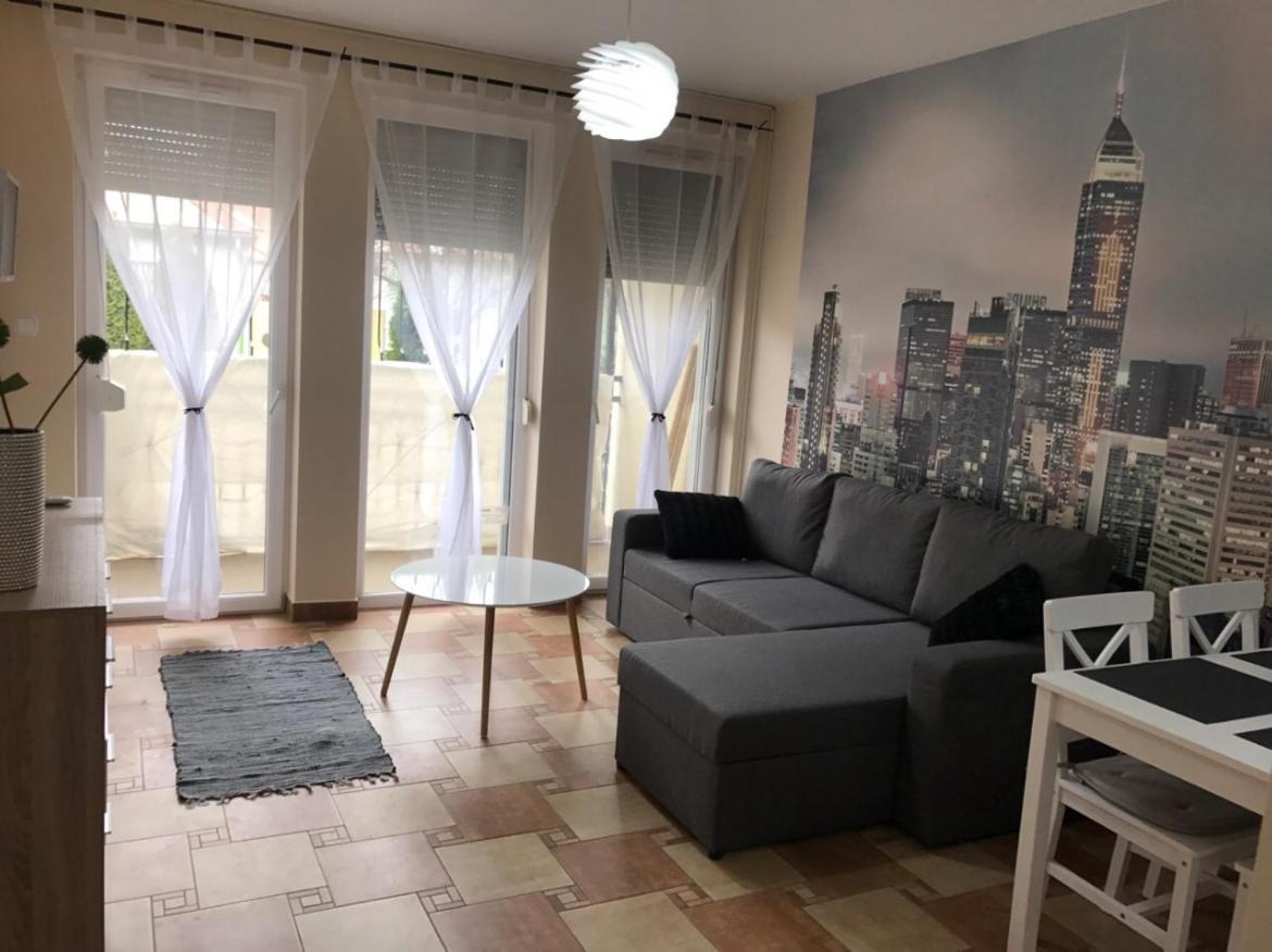 Beach Deluxe Apartman Hajdúszoboszló Esterno foto